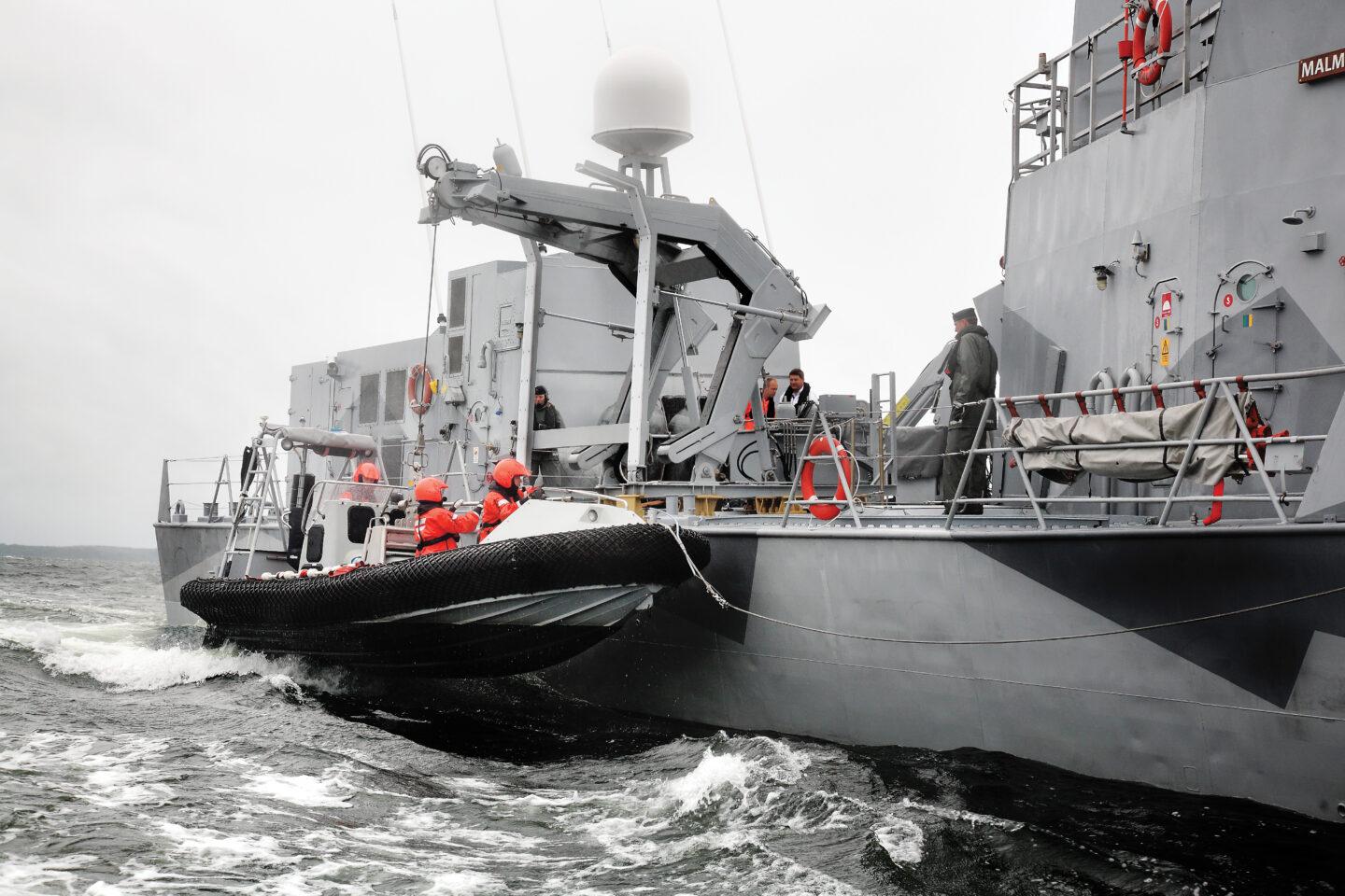 PLAR-3600 davit in action with the Royal Swedish Navy