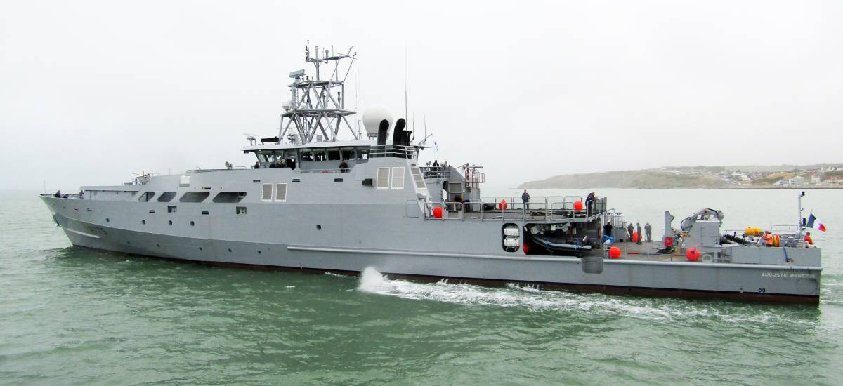 Photo of one of the six Patrouilleurs d’Outre-Mer vessels that are being outfitted with Vestdavit's fast-rescue-boat davit systems.