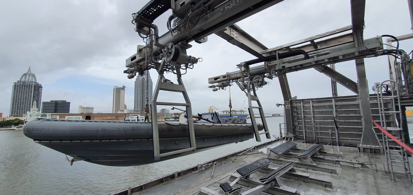 Photo of dual point TDB series mounted on vessel